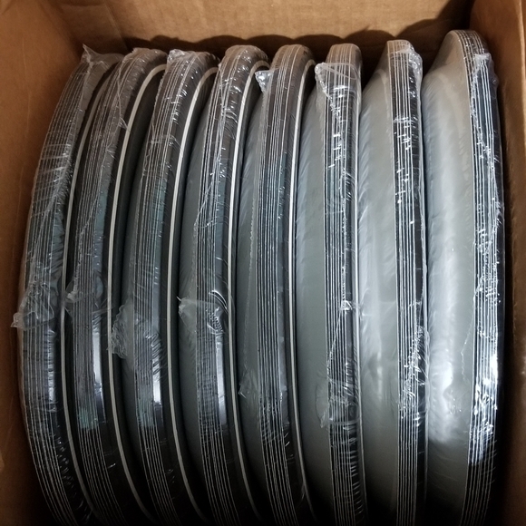 Paper plates 8 packets of 8 count - Picture 4 of 4